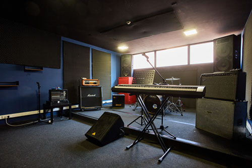 Sala 27 Locales Ensayo Rock and Pop